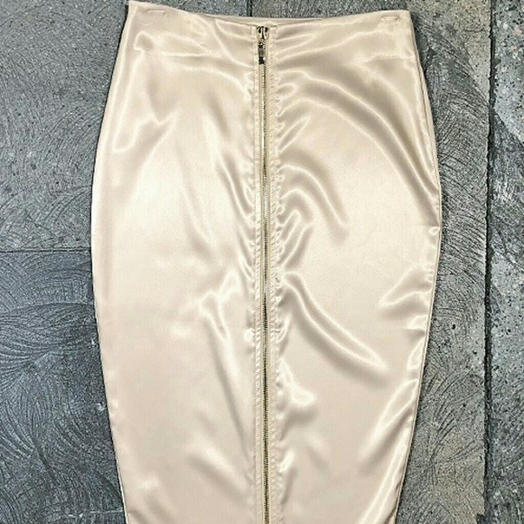 HOST PICKSatin Pencil Skirt - Picture 2 of 2